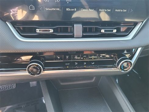 New 2026 Chevrolet Equinox LT w/ Midnight Edition image 32