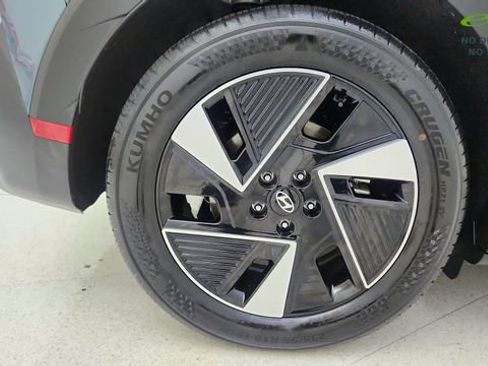 Used 2025 Hyundai Ioniq 5 SE RWD image 57