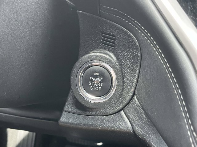 Used 2022 Subaru Outback Limited AWD/4WD image 35