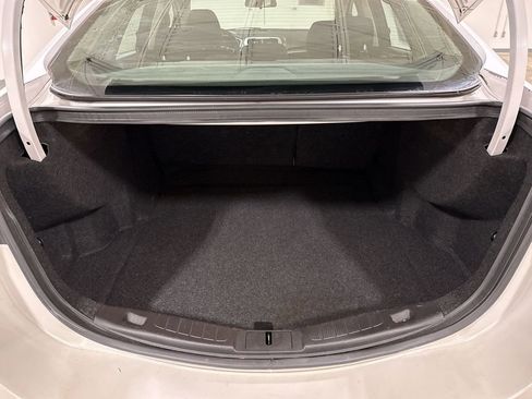 Used 2016 Ford Fusion SE w/ SE Cold Weather Package image 23