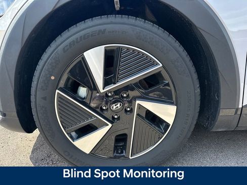 New 2025 Hyundai Ioniq 5 SEL image 8