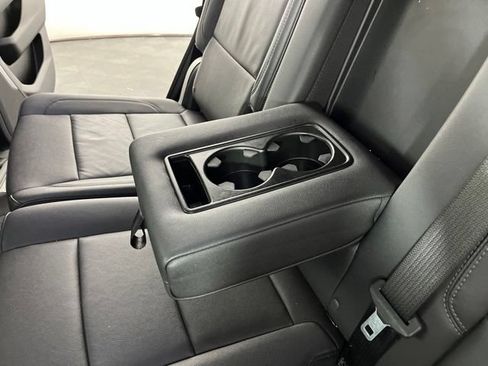 Used 2025 Chevrolet Tahoe LT AWD/4WD image 43