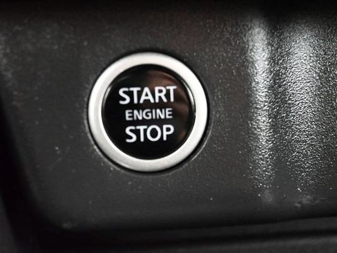 Used 2023 Nissan Rogue S FWD image 26
