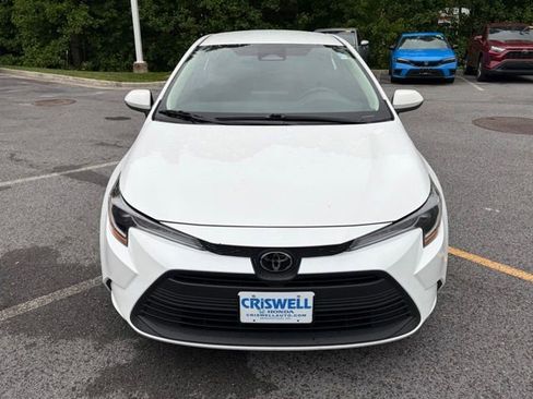 Used 2024 Toyota Corolla LE FWD image 9