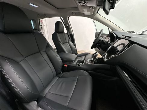 Used 2025 Subaru Outback Limited image 22