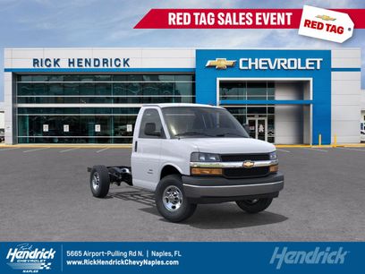 New 2025 Chevrolet Express 3500 w/ Power Convenience Package