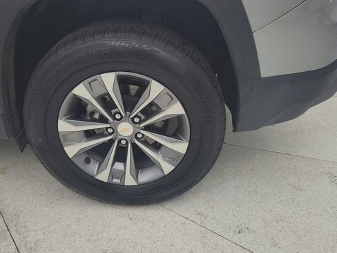 Used 2025 Chevrolet Equinox LT image 27