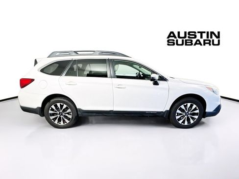 Used 2016 Subaru Outback 2.5i Limited AWD/4WD image 8