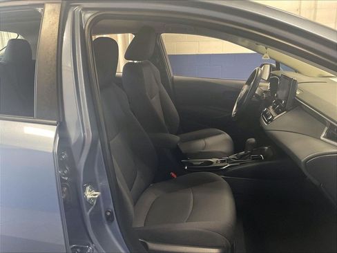 Used 2022 Toyota Corolla LE FWD image 11