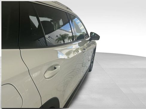 Used 2025 Volkswagen Tiguan S image 33