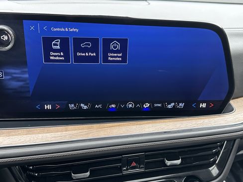 Used 2025 Chevrolet Suburban High Country w/ Sun And Tow Package image 31