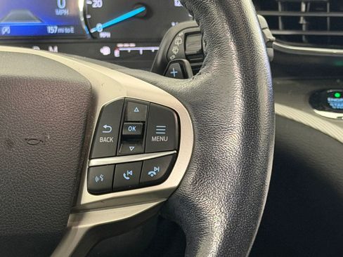 Used 2021 Ford Explorer XLT w/ Equipment Group 202A RWD image 18