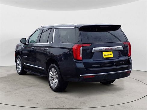 Used 2024 GMC Yukon SLT image 3