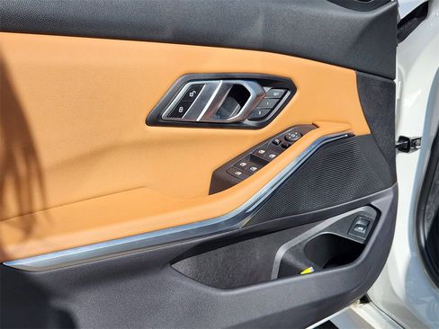 Used 2022 BMW 330i xDrive Sedan w/ Premium Package image 20