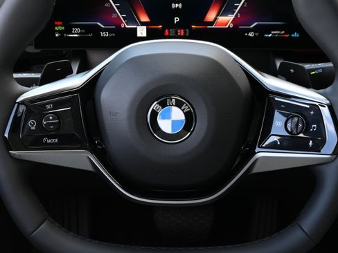 Used 2026 BMW 530i w/ Executive Package RWD image 27