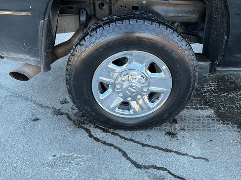 Used 2022 RAM 2500 Big Horn image 15