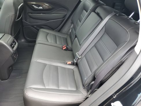 Used 2023 GMC Terrain Denali w/ Black Diamond Edition AWD/4WD image 12