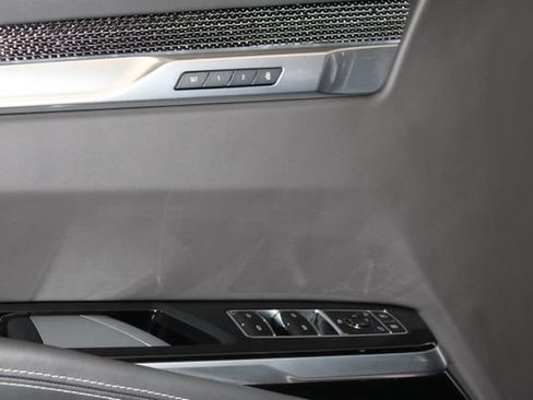 Used 2025 Cadillac Escalade V AWD/4WD image 38