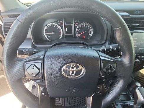 Used 2023 Toyota 4Runner TRD Off-Road AWD/4WD image 18