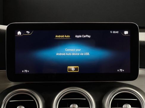 Used 2020 Mercedes-Benz GLC 300 4MATIC w/ AMG Line image 25