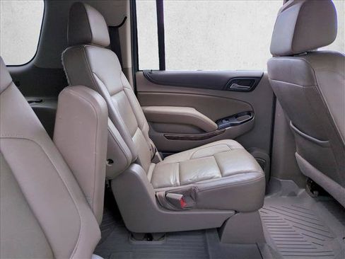 Used 2018 GMC Yukon XL SLT w/ Open Road Package RWD image 21