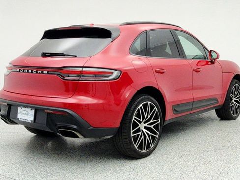 Used 2024 Porsche Macan image 5