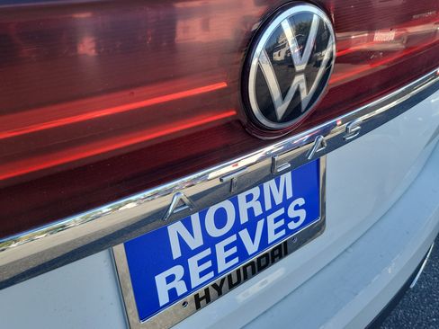 Used 2024 Volkswagen Atlas SE image 26