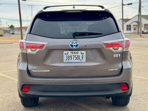 Used 2014 Toyota Highlander Limited AWD/4WD image 6