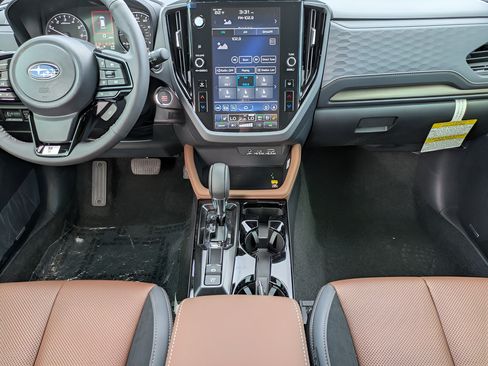 Used 2026 Subaru Forester Touring AWD/4WD image 19