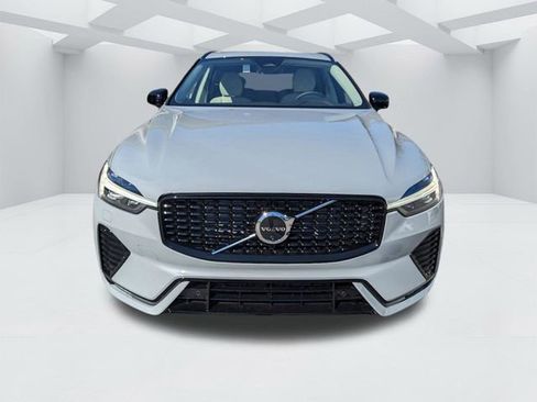 Certified 2025 Volvo XC60 B5 Plus w/ Protection Package Premier image 10