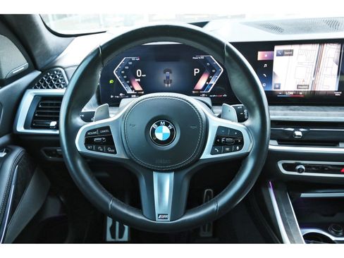 Used 2023 BMW X7 xDrive40i w/ Executive Package image 17