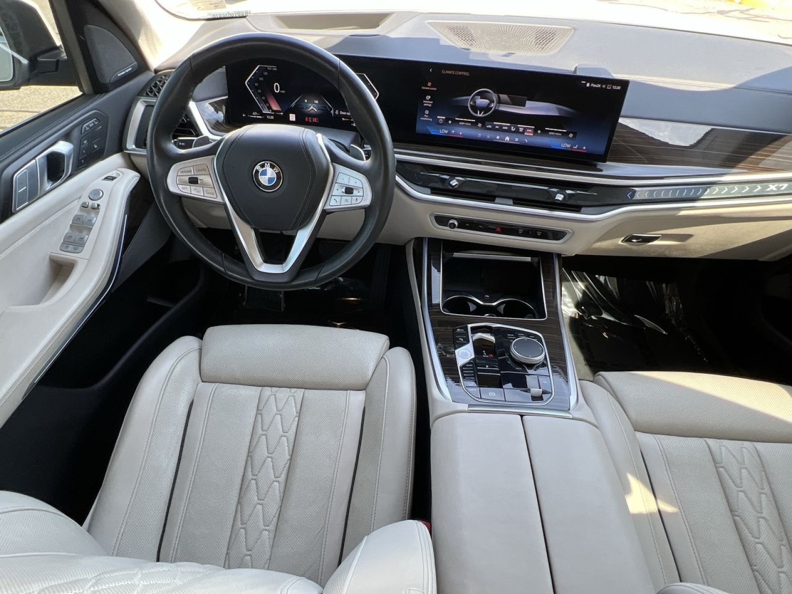 Used 2026 BMW X7 xDrive40i AWD/4WD image 20