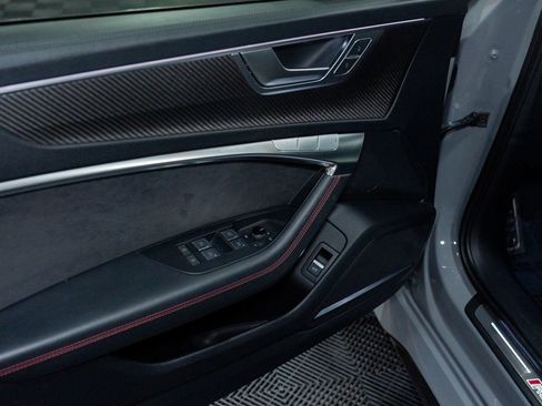 Used 2022 Audi RS 6 w/ Carbon Optic Package AWD/4WD image 17