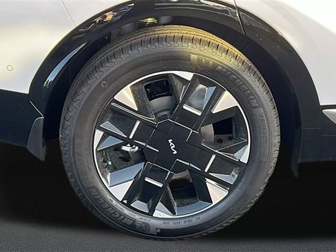 New 2026 Kia Sportage SX image 4