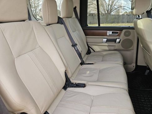 Used 2016 Land Rover LR4 HSE Silver Edition image 16