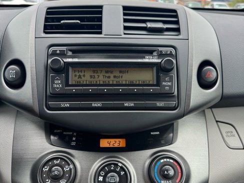 Used 2012 Toyota RAV4 4WD w/ Upgrade Value Pkg image 22