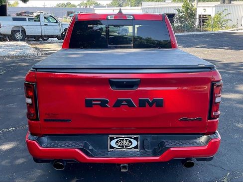 Used 2025 RAM 1500 Big Horn AWD/4WD image 4