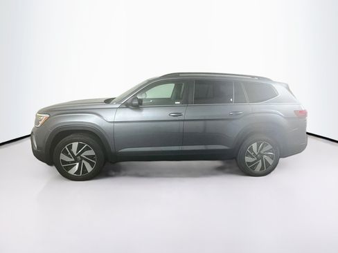 Used 2025 Volkswagen Atlas SE FWD image 4