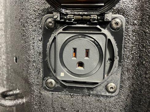 New 2026 Chevrolet Silverado 1500 LTZ w/ LTZ Premium Package image 8