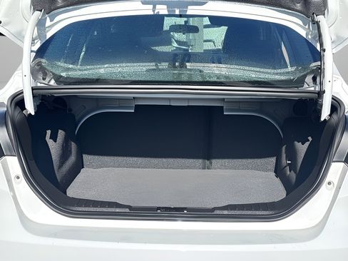 Used 2018 Ford Focus SE image 8