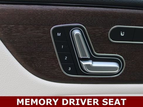 Used 2021 Mercedes-Benz GLA 250 4MATIC image 3