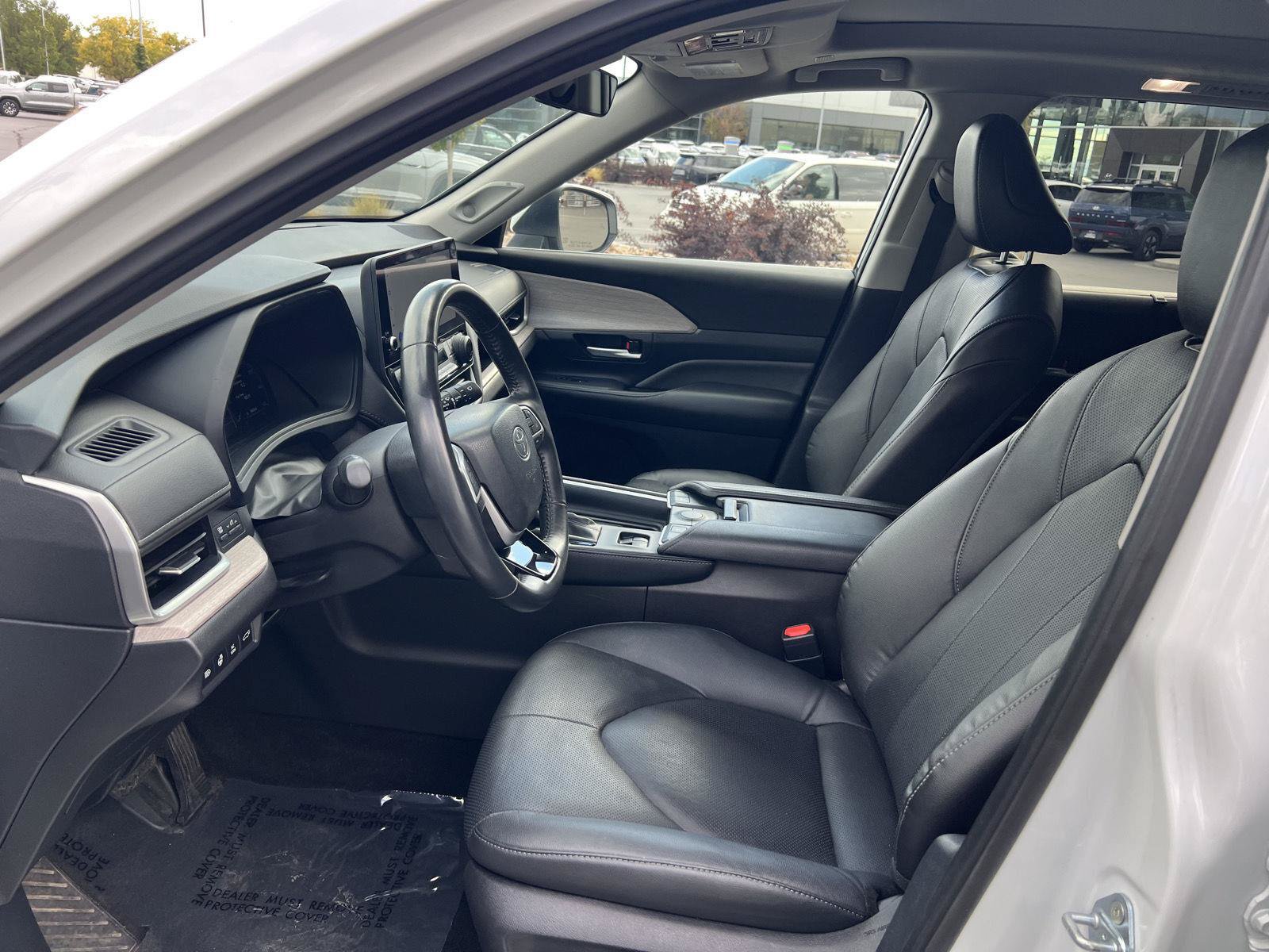 Used 2025 Toyota Grand Highlander AWD Hybrid image 27