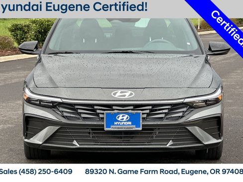 Used 2025 Hyundai Elantra SEL image 11