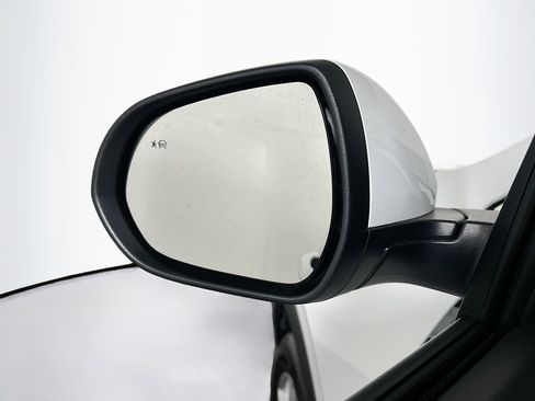 Used 2025 Buick Encore GX Preferred image 16