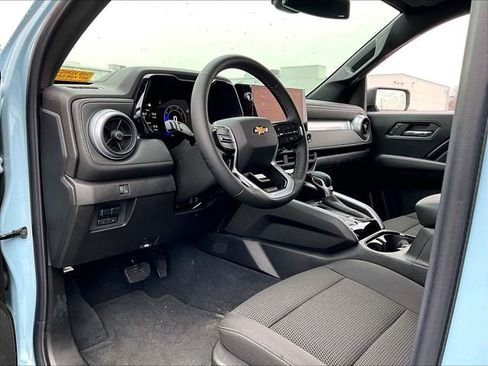 Used 2025 Chevrolet Colorado LT w/ Advanced Trailering Package image 8