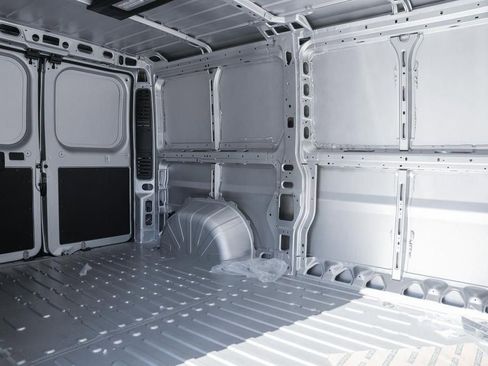 New 2025 RAM ProMaster 2500 w/ Quick Order Package 22G SLT image 29