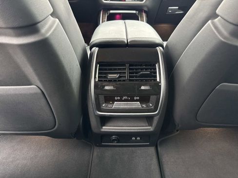 Used 2025 BMW X7 xDrive40i image 17