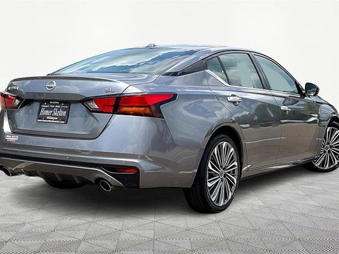 Used 2023 Nissan Altima 2.5 SL image 12