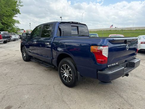Used 2021 Nissan Titan SV w/ SV Convenience Package RWD image 6