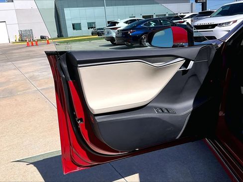 Used 2018 Tesla Model S 75D image 21